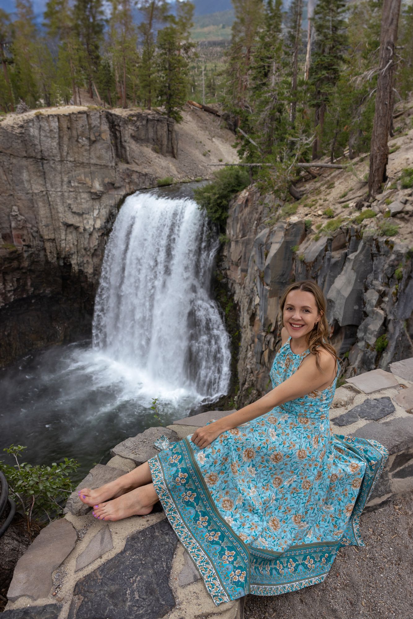 Rainbow Falls in summer
