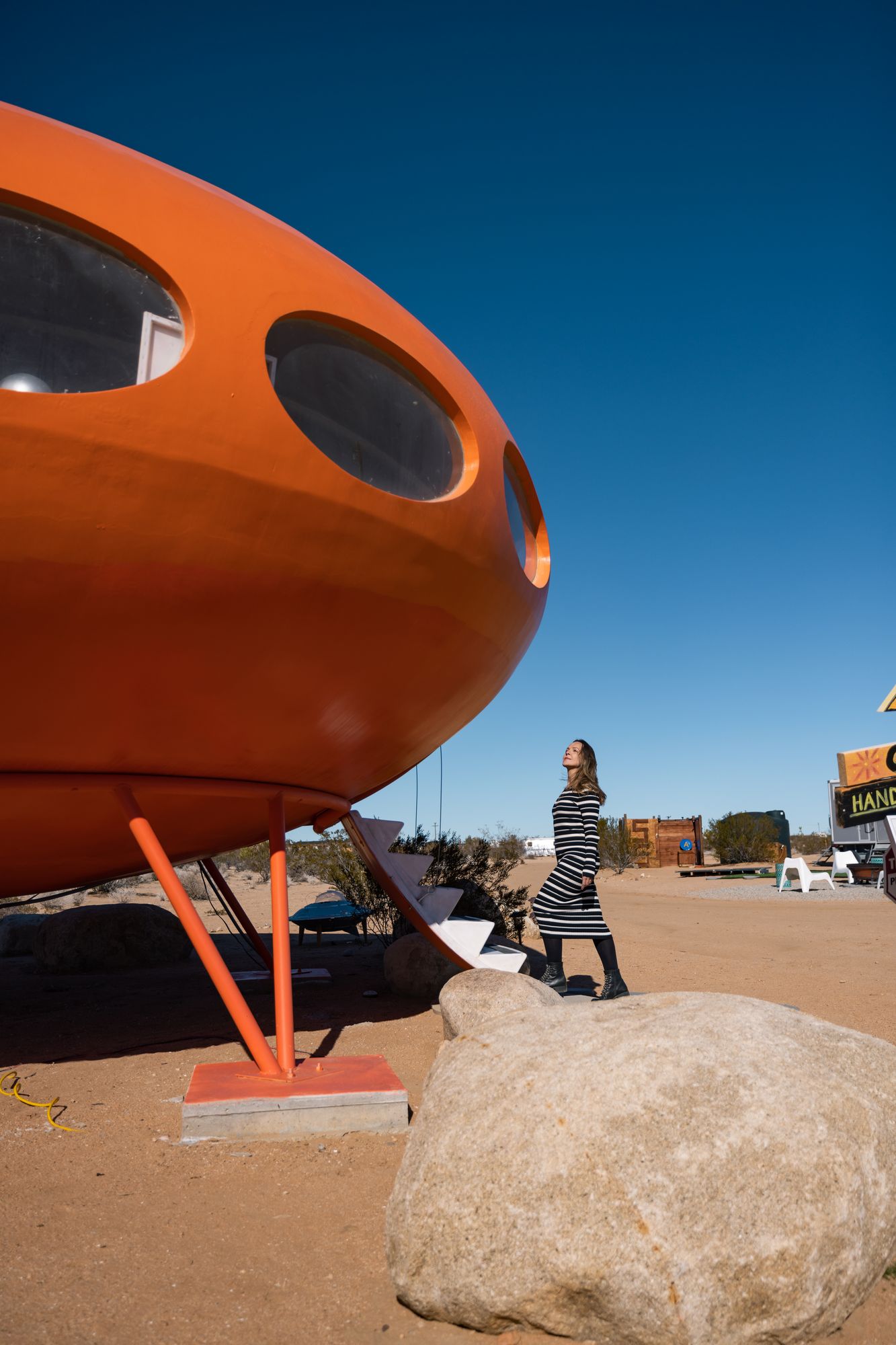 Area 55 Futuro House 4