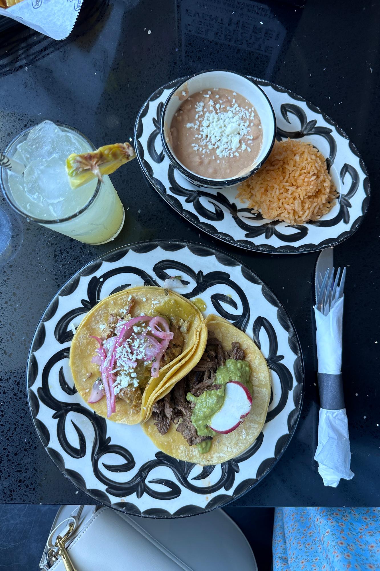 Kalaveras Cantina Urbana 3