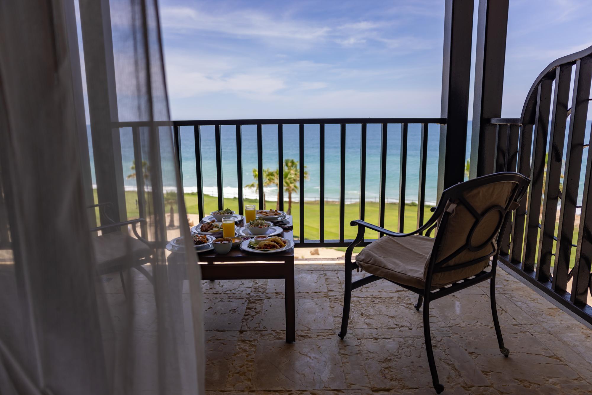 Secrets Puerto Los Cabos – room service